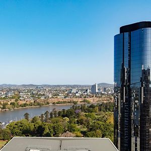 Oaks Brisbane River City Suites
